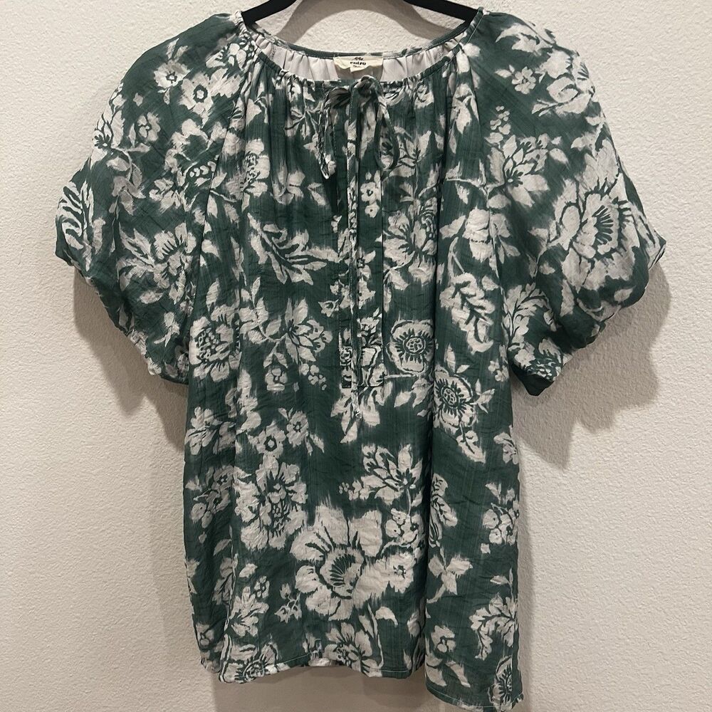 Entro Women’s Floral Puff Short Sleeve Green  Blouse Sz S Boho Chic Cottagecore